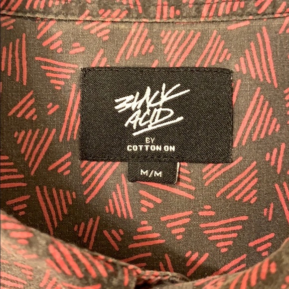 Men’s Medium Cotton On Short Sleeve Button-up - Picture 2 of 5